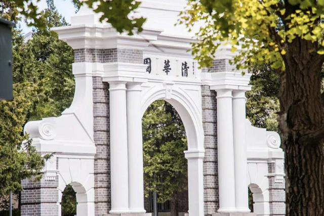 重庆一初三学生保送清华大学，这位学生有什么背景？