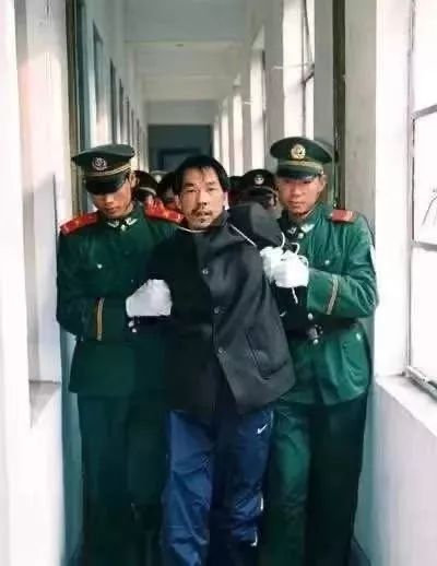 劳荣枝为什么被抓？