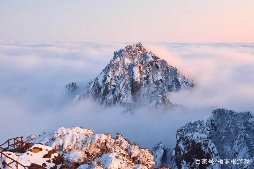 游客雨中爬黄山崩溃想回家，究竟是怎么回事？