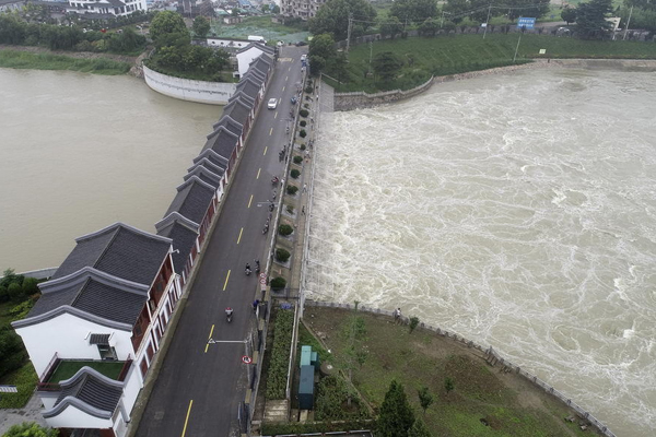 让河南300万人受灾的洪水将流入淮河流域，为什么是淮河呢？