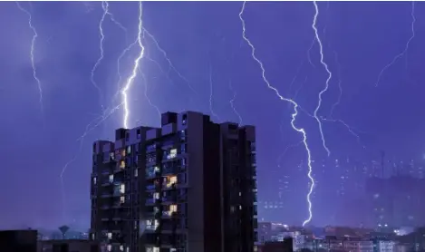 暴雨冰雹雷电来袭，湖北连发100多条预警，哪些地区受灾严重？