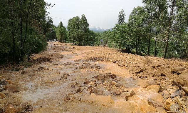 四川彭州山洪事发地系网红打卡地，宣传此地的平台要负怎样的责任？