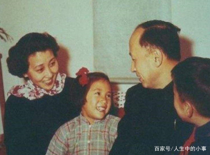 “中国航天之父”钱学森98岁因病去世，留下2个子女，如今怎样？