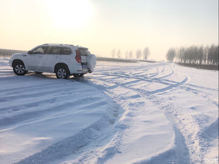 冰雪漂移——东北哈弗H9车友的冰雪乐趣