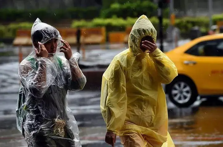 首尔暴雨，残疾人在半地下室溺亡，在暴雨季节必须了解哪些生存技能?