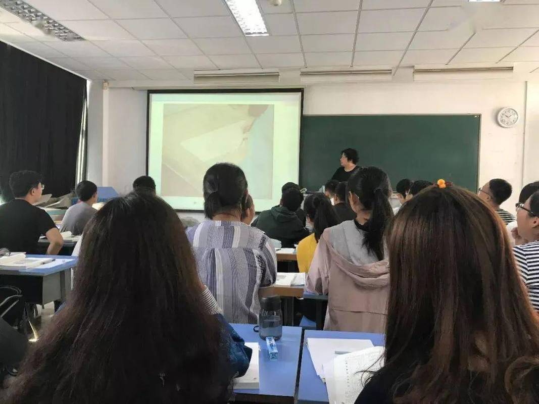 中国科学技术大学怎么样？中科大与清华、北大相比哪个更厉害？