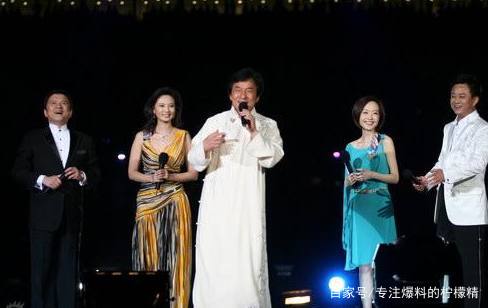 至今为止，都有哪些明星在北京鸟巢开过演唱会？