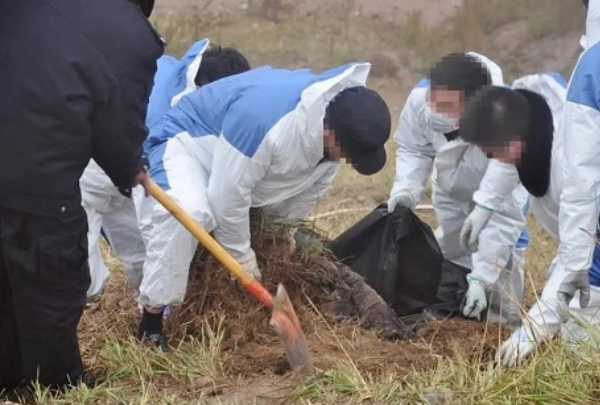 起底日月山埋尸案首犯，娶5房妻室仍强占人妻，为何当初没有人敢举报？