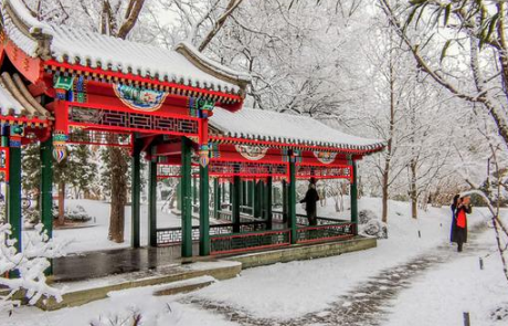 瑞雪兆丰年的下联是什么