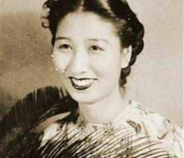 军统美女特务大陆潜伏30年，被组织遗忘，最后怎样？