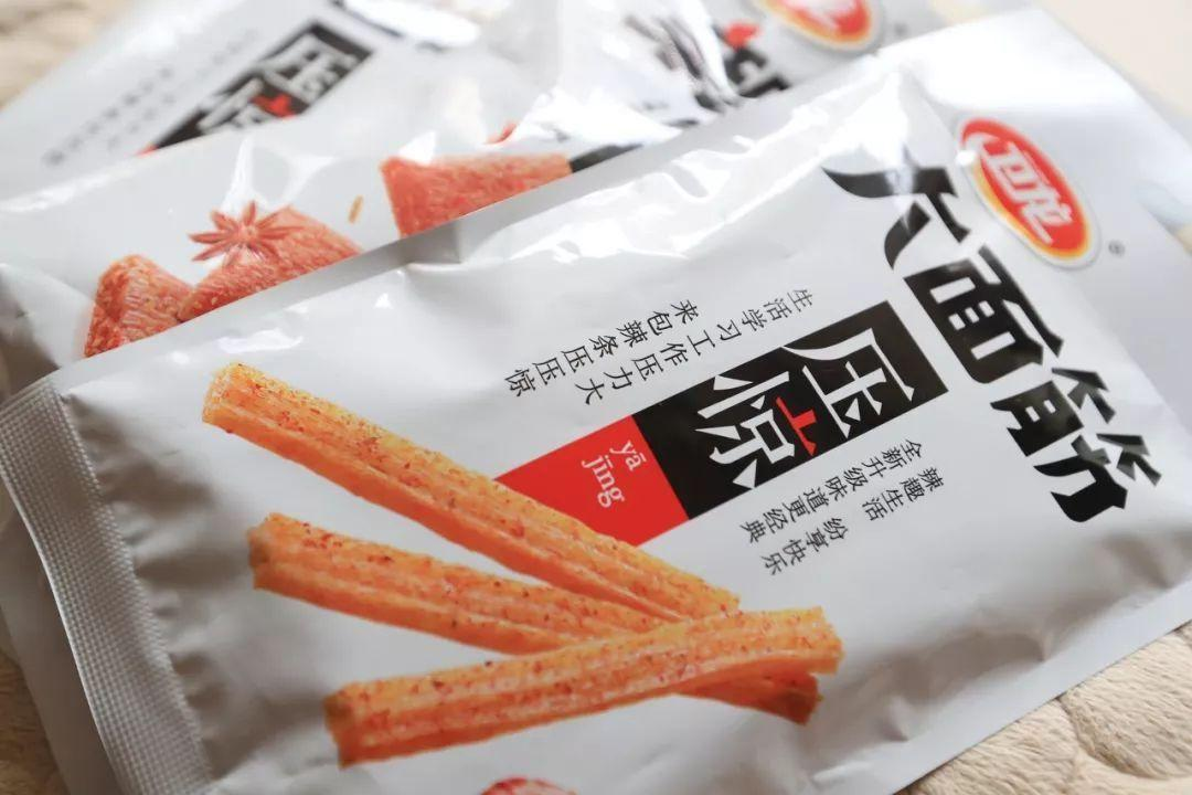 卫龙食品的估值，超过恰恰、良品铺子以及三只松鼠的总和，它凭借的是什么？