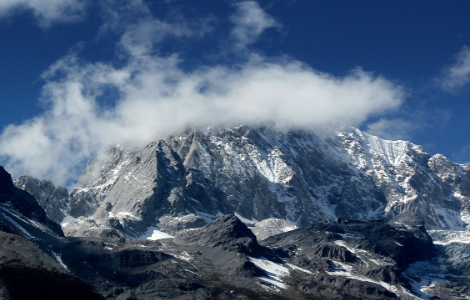 玉龙雪山的海拔高度是多少