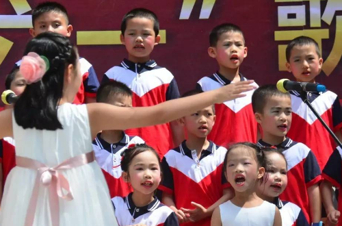 小学来自生合唱曲目