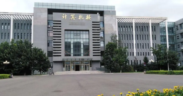 吉林大学南校区在哪里